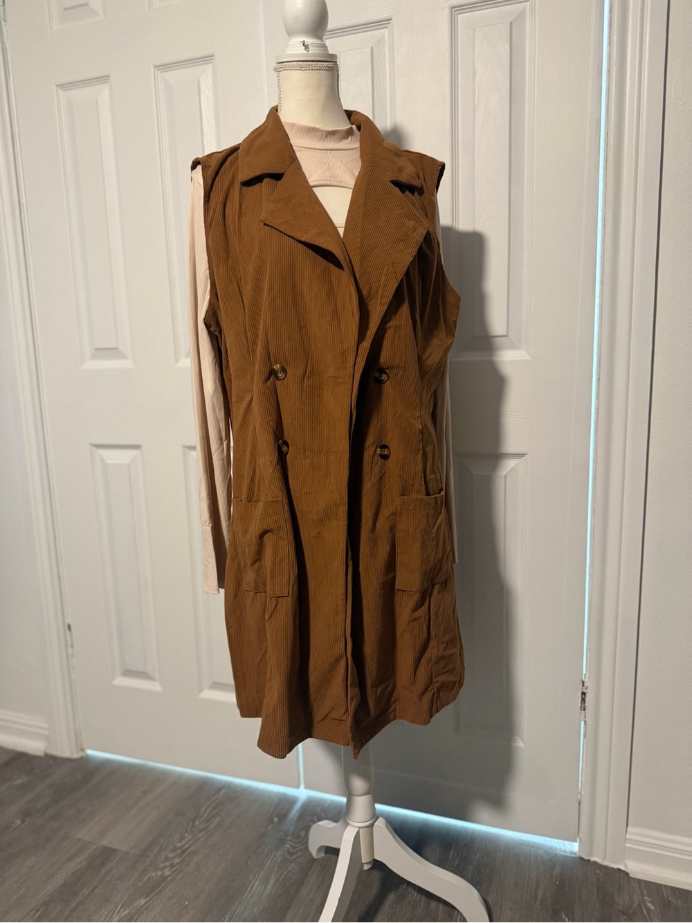 Women's Sleeveless Trench Vest - Brown and dress
